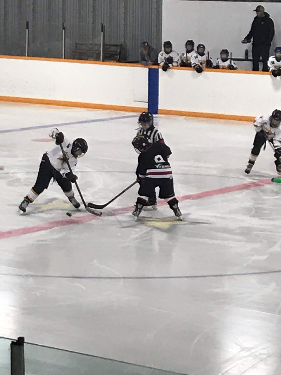 Way14Hi's tweet photo. Perdue Pirates in Dodsland Atom https://t.co/j13a2n27ep