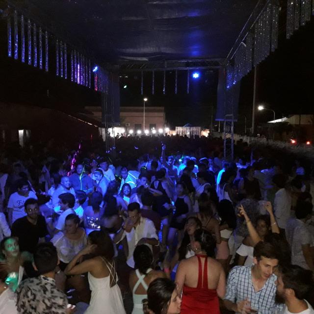Augustoinsa5's tweet photo. ⚠️Volvemos el 24 y 31⚠️

Vayan preparando la conser 💣💣 https://t.co/l01wUne4FJ