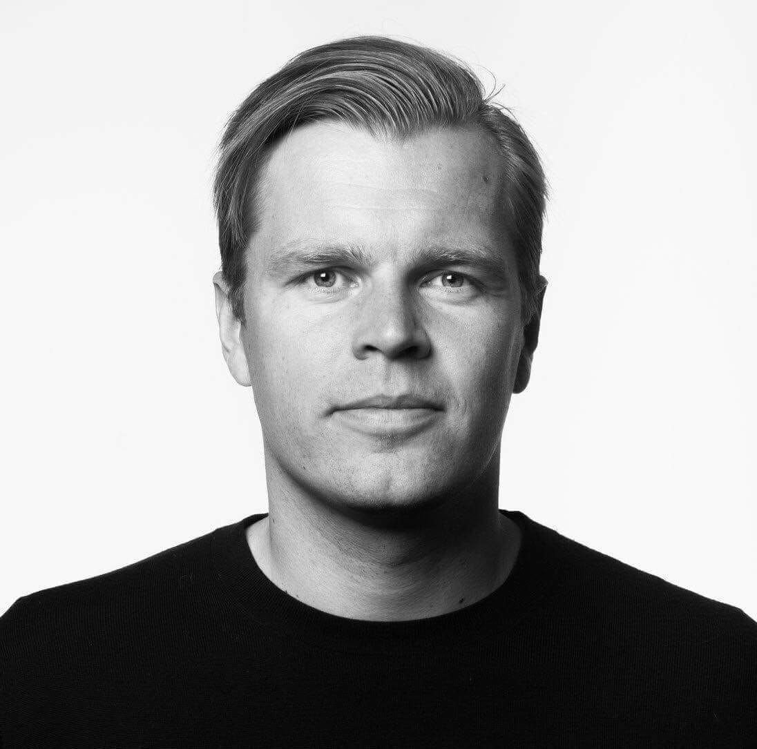 RaviFuture's tweet photo. Robert Falck is the CEO and founder of Einride, a tech start-up bent on the sustainable transformation of the transportation industry, developing an intelligent road freight system.

#Einride #RobertFalck #Transportation

https://t.co/MtvD8mUYNd https://t.co/L23aTMZ8Gr