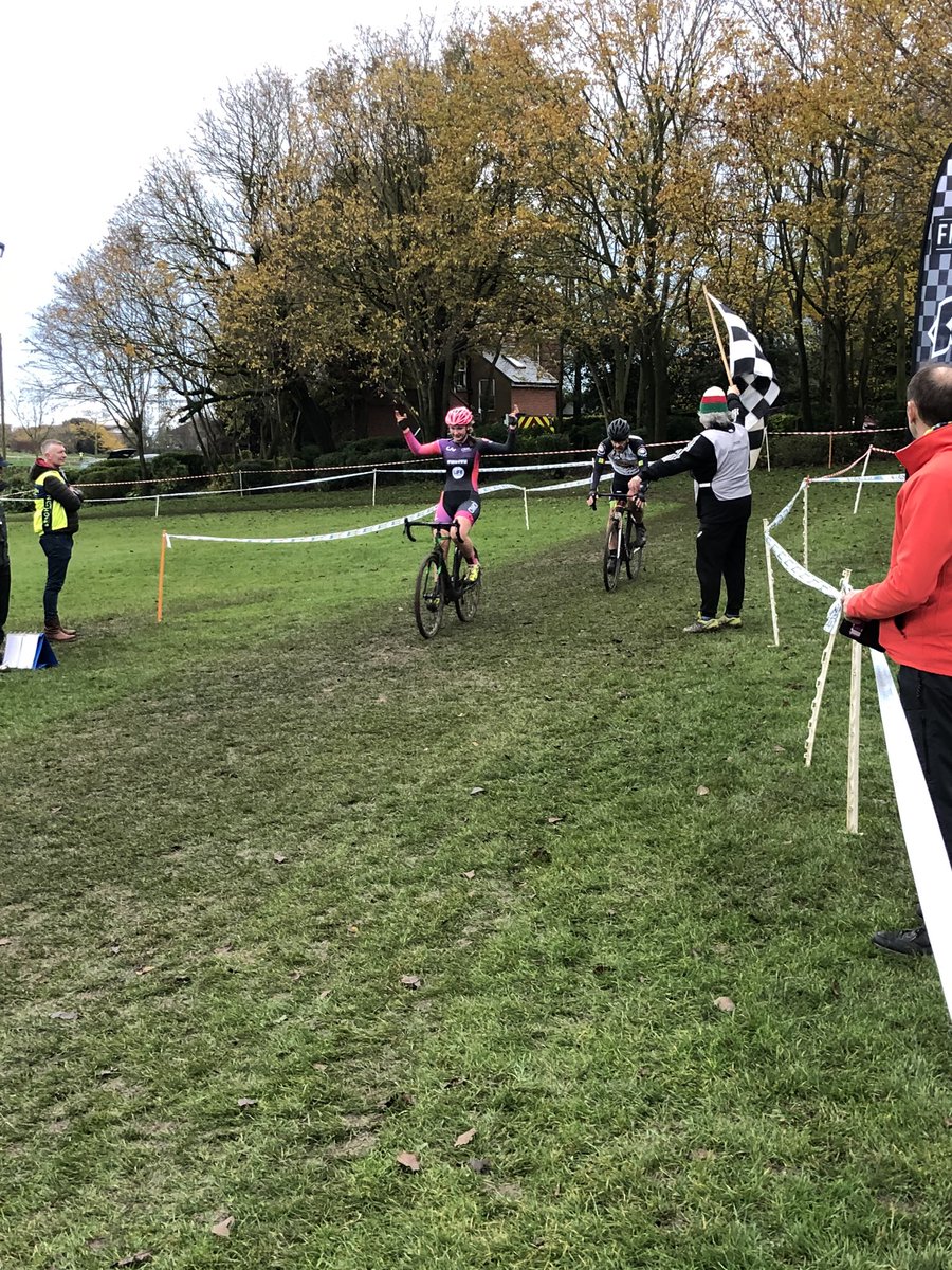 Great race today at East Brighton with London League 1st women overall at a great course and loving the new cross kit <a href="/LivCyclingUK/">Liv Cycling UK&Eire</a> @GetSPOKD <a href="/ForteSportsUK/">FORTE Sportswear UK</a> <a href="/LiFEResProperty/">LiFE Residential</a>