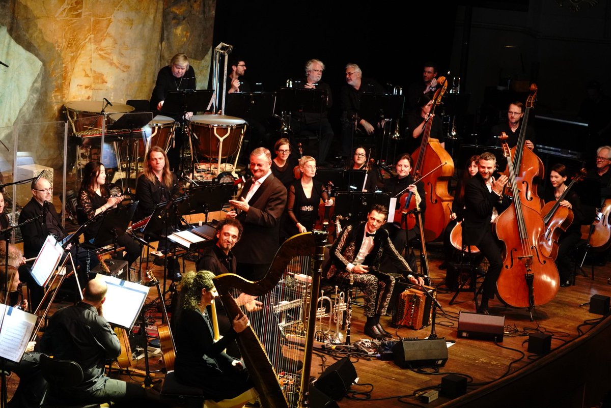 BerlinerSymphon's tweet photo. Abschlußkonzert unserer #Symphonic Alps Tour 2019 mit #Herbert #Pixner in #Berlin, #Philharmonie, 26.11.19 20h
Dirigent: Wolfgang #Rögner https://t.co/XhH3v7Z2eU