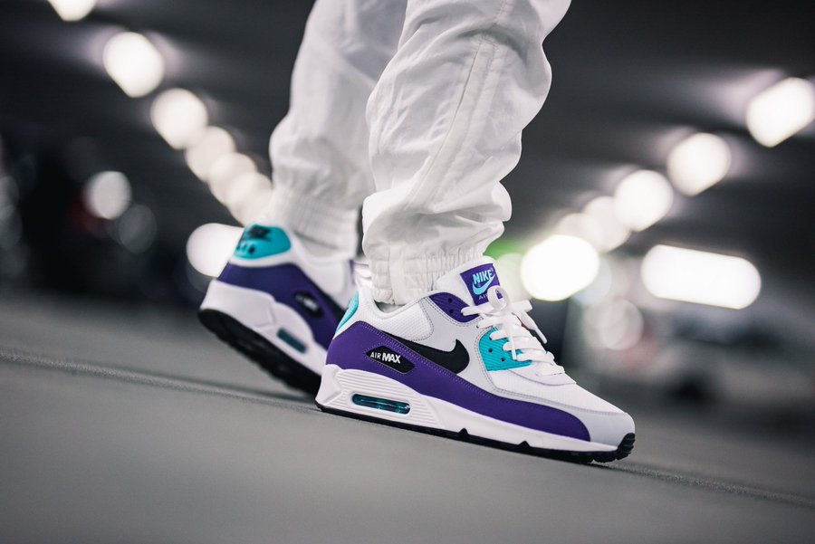 nike air max 90 essential hyper jade