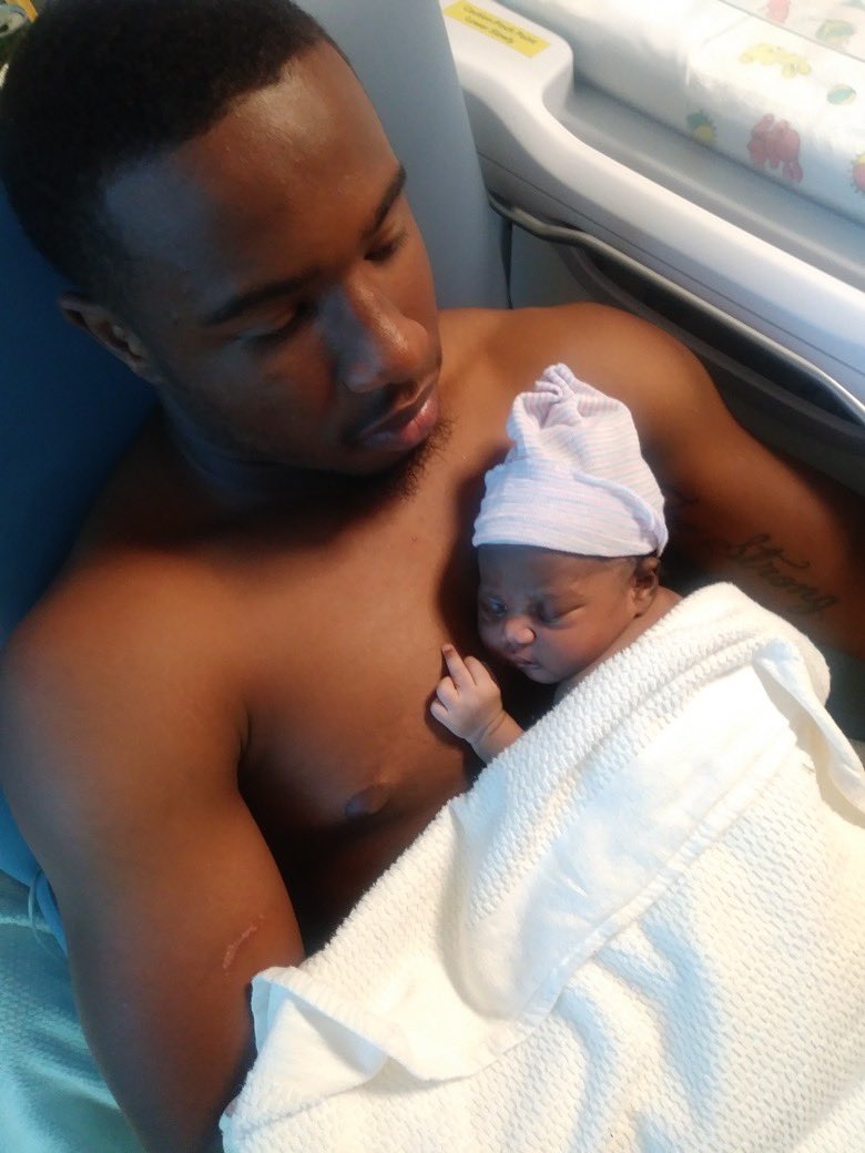 DionLimTV's tweet image. RIP Ramone Sanders. His family gave me these photos on November 15th and recalled the good times before Ramone’s bone cancer spread to his lungs. Sending the Sanders family love &amp;amp; strength ❤️ abc7ne.ws/2KRz2c2