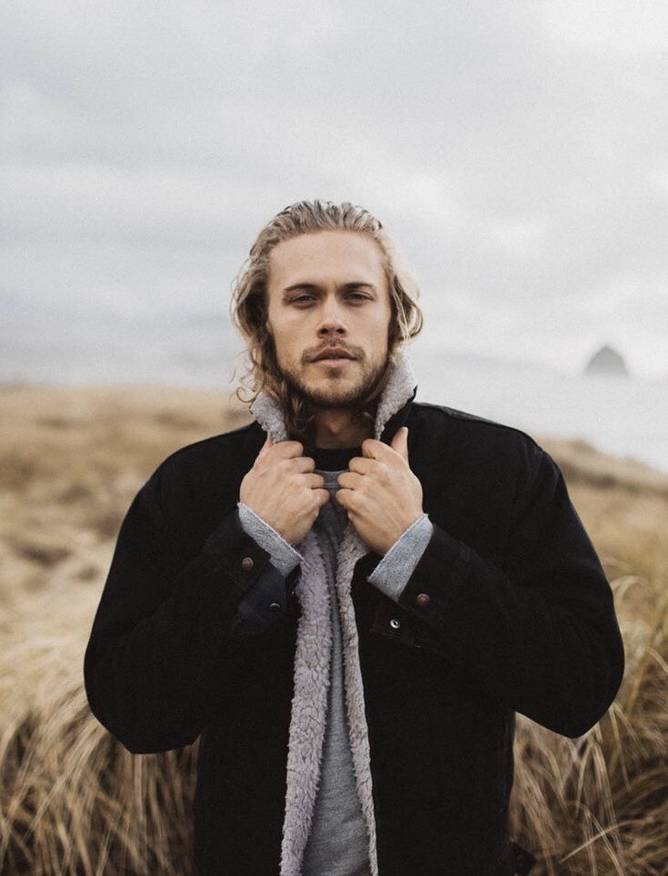 𝖂𝖎𝖓𝖙𝖊𝖗 𝖎𝖘 𝖍𝖊𝖗𝖊.