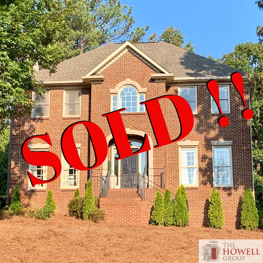 howell_kw's tweet photo. Listed and Sold by The Howell Group! Super excited for the Jackson family that we were able to get their home sold in 8 days!

We staged their home, marketed the home &amp; got a contract. We also had the pleasure of helping them find their new home. Congrats! 
#TheHowellGroup https://t.co/QzkWS9qcjr