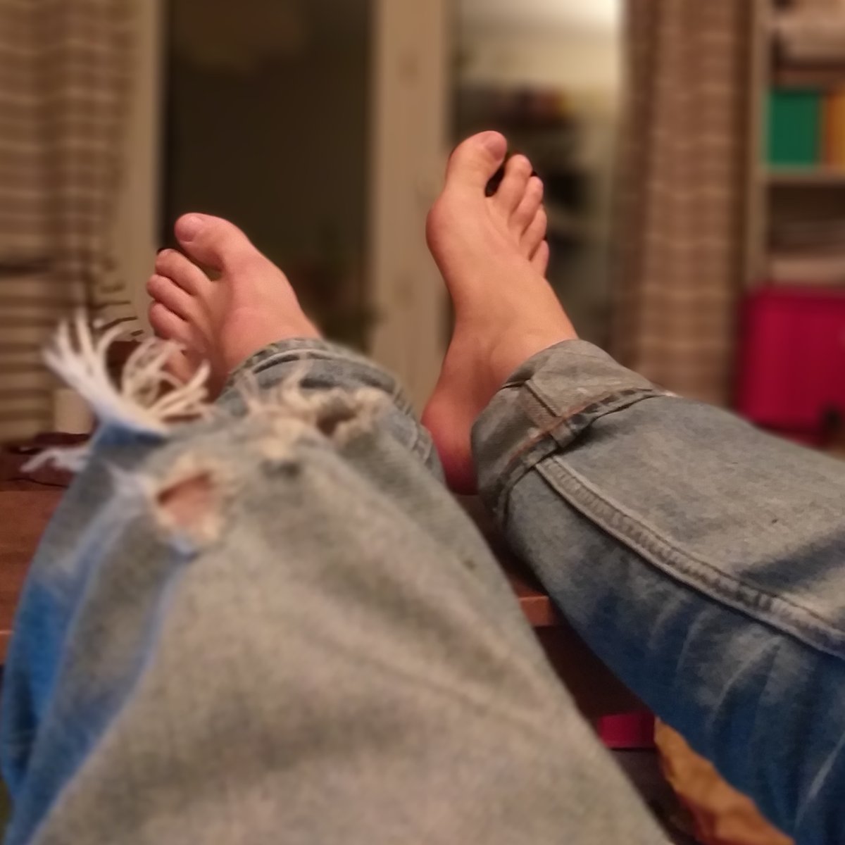 fighteraiden's tweet image. Resting my #karatefeet
#malefeet #martialartsfeet