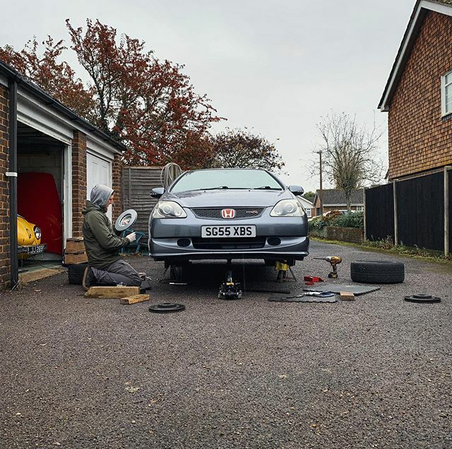 <a href="/r11ch_/">Richard-jenkinson@hotmail.com</a> giving the EP a bit of autumn maintenance this weekend 🍂 🍁 #Honda #civic #typer #k20 #vtec #ep3 #hondadesire #pistonheads #petrolhead ift.tt/2qxFEpm