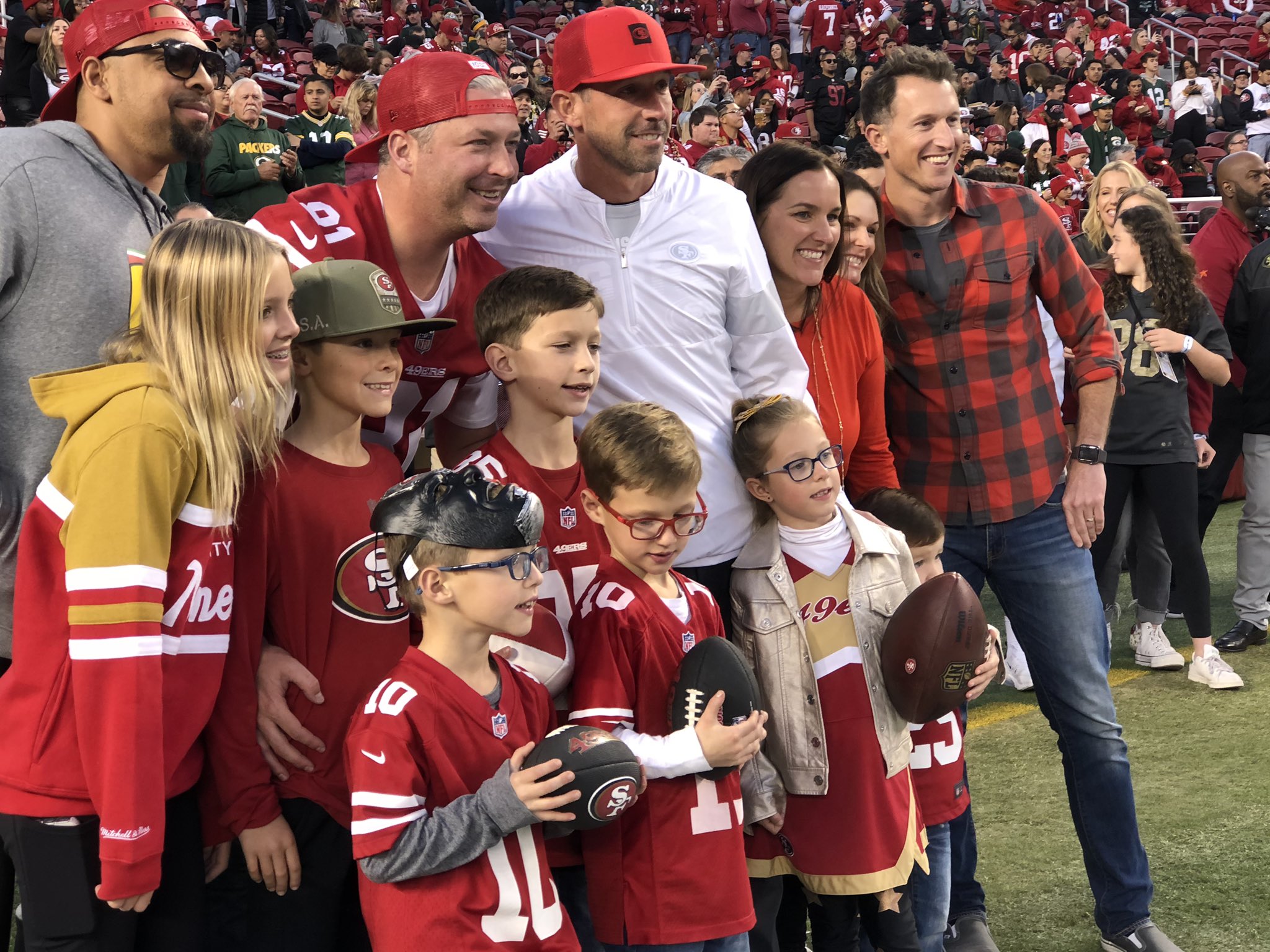 Raj Mathai on X: "Family Love: #49ers head coach Kyle Shanahan w/ his kids  and friends during pregame warmups. And his dad Mike Shanahan on sidelines  too. @SNFonNBC @nbcbayarea https://t.co/XL3p7tu0Rf" / X