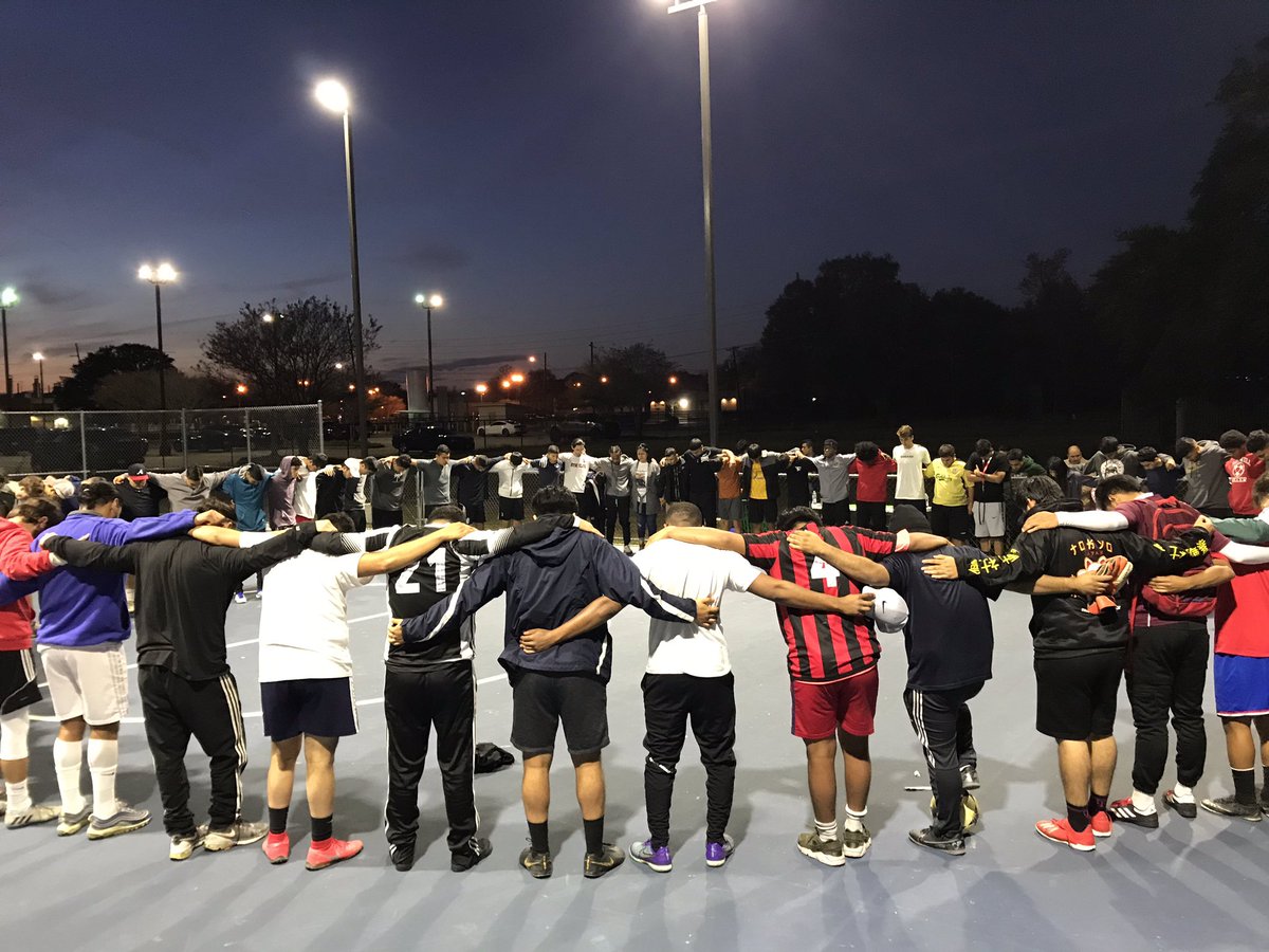 TylerSeggerman's tweet photo. The “La Cezzna” tournament is taking place right now at Central Park in Beaumont. This contest is honoring the life of Jesse Rodriguez, 20, who was shot &amp; killed back in August. His mother said a few words prior to the start as everyone gathered around her in prayer.  #12NewsNow https://t.co/CcC5vrTmxN