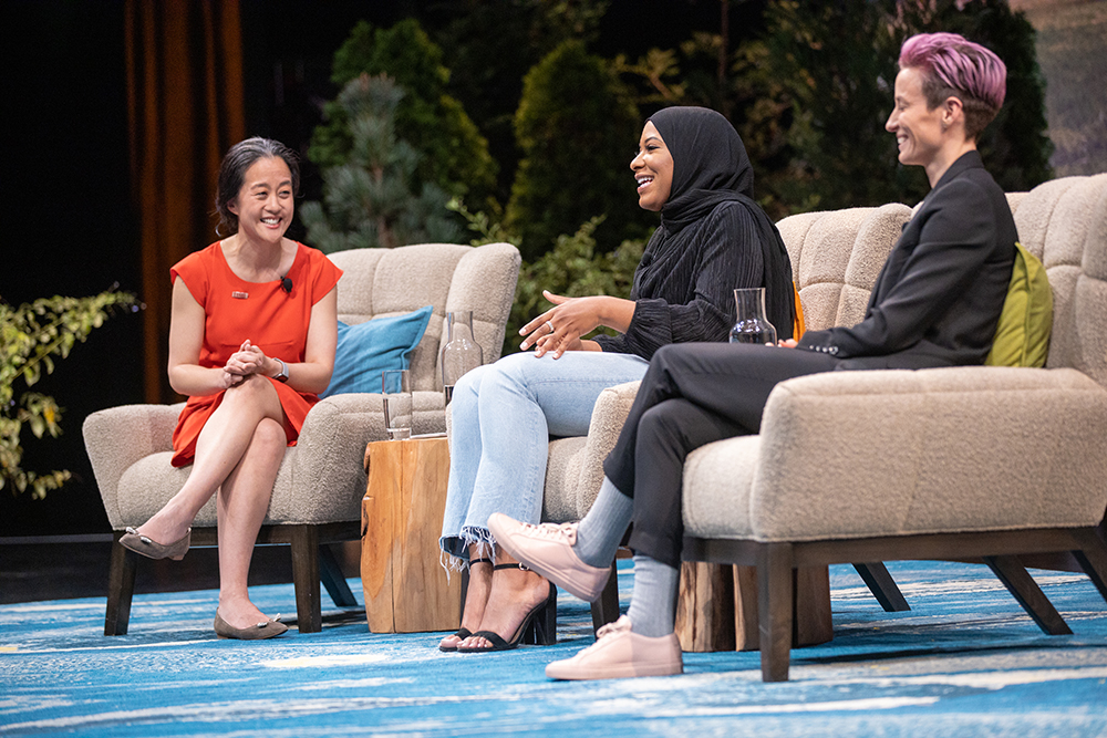 Dreamforce's tweet photo. We came.

We saw.

We Dreamforce-ed.

Don't mind, us we're just reliving the magic of #DF19 with these photos. https://t.co/E2gdTtKIfH