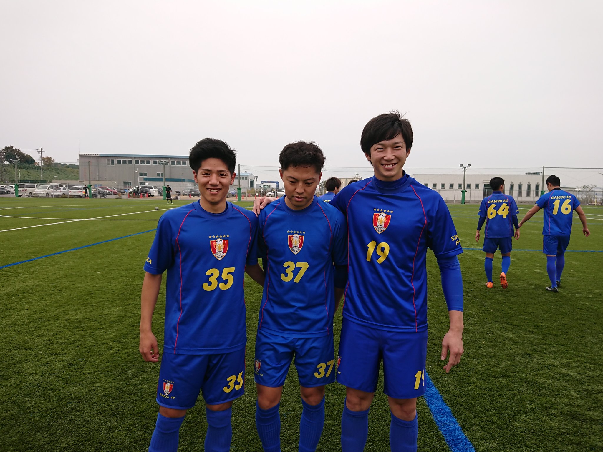 Calcio Fc ｶﾙｼｵﾌｯﾄﾎﾞｰﾙｸﾗﾌﾞ 試合結果 大会 大阪市社会人サッカー1部リーグ 日時 11月24日 日 場所 ウルトラスタジアム舞洲 対戦 リベルタ大阪fc 結果 2ー2 得点 段野 濱田 ｱｼｽﾄ 田川 西浴 3戦0勝2敗1分2得点6失点 勝点1 4位 対戦頂きました