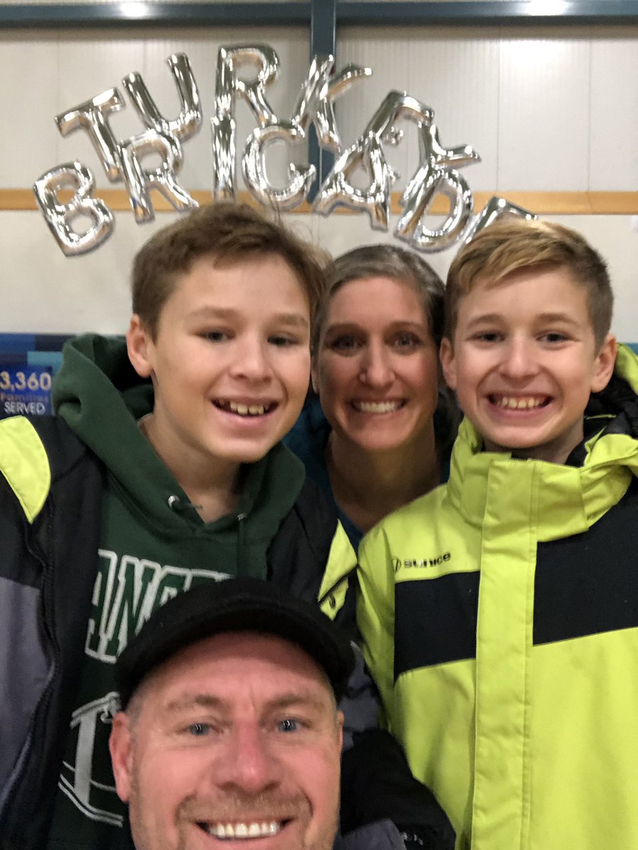 DrMarkLogan's tweet photo. 3,400 families received a bit of holiday joy 2day as 500+ volunteers descended upon @FoxboroughRCS to collect, prep, and deliver Thanksgiving meals across the region. Thanks to Personal Best Karate and our community partners for making a difference! #Enter2LearnExit2Lead https://t.co/OjUMkZu1u7