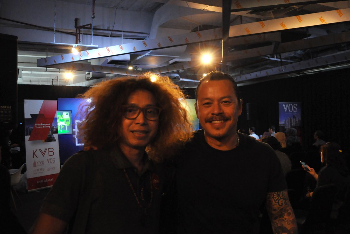 suhairichenko's tweet photo. With Mike Wiluan, a Film Director, Producer and Chief Executive Infinite Frameworks Film Studio (Director of “Buffalo Boys") after his sharing session at Disrupto 2019. #mikewiluan #filmdirector #disrupto #disrupto2019 https://t.co/mxCiEZqmqx