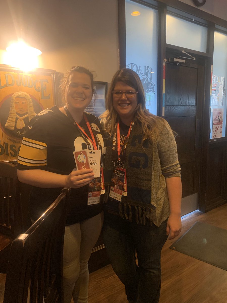 BlackBullYYC's tweet photo. Adele was one of our big winners today for the Grey Cup prize!! Congrats we hope you guys had a great time at the game!!! #blackbullyyc #yourneigborhoodpub #yycpubs #yycdrinks #cfl #greycup #greycupparty #yycpubgiveaways #greycup2019 @molsoncanadian https://t.co/RUcLY7gTIE