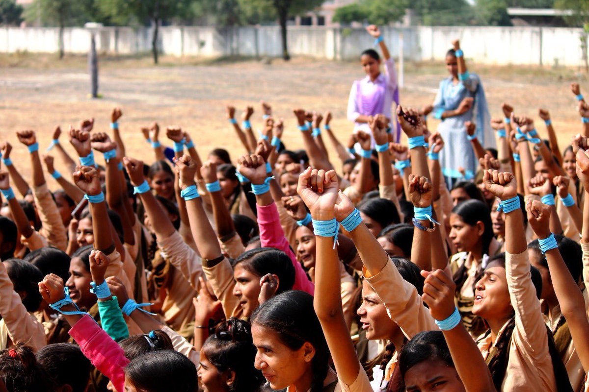 Moment intense en Inde pour travailler sur l’accès à l’eau potable dans les écoles via la @danonenationcup ⚽️#PlayFootballChangeTheGame #DNC2019 #OnePlanetOneHealth