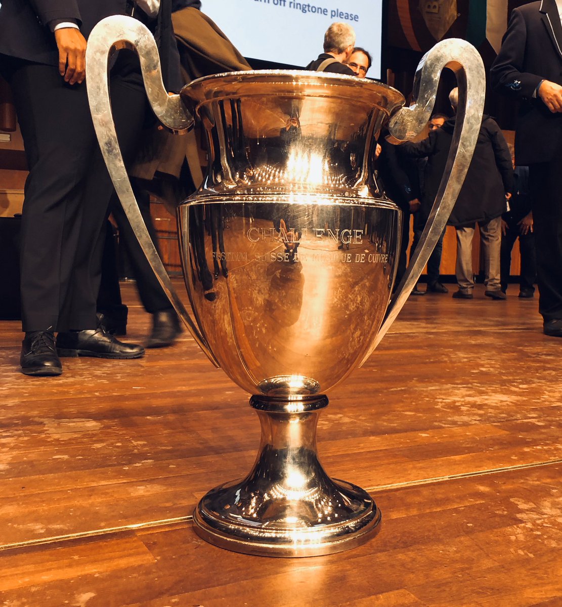 2015-2016-2017-2018-2019: le Valaisia écrit l’histoire et remporte pour la 5e fois de suite le Concours suisse des Brass Band! 🏆🏆🏆🏆🏆🇨🇭
Une immense MERCI à tous nos supporters pour leur présence ce week-end à Montreux. Next stop: Palanga✈️🇪🇺 #ebbc2020 #valaisiabrassband