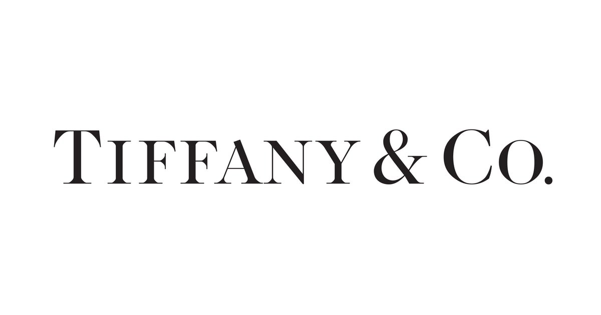 LVMH's tweet photo. « We are delighted to have the opportunity to welcome @TiffanyAndCo to the LVMH family. » Bernard Arnault. https://t.co/XigkCgwGPG https://t.co/3UqfyLZ6Wq