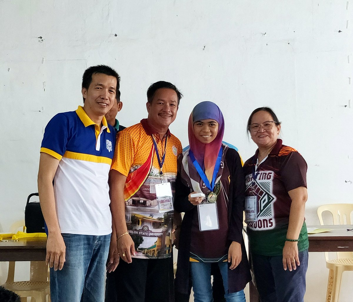 UPLBCV's tweet photo. The UPLB Chess Varsity, Jasra Jaafar, ranks 2nd (Individual Category - Board 2) in this year's STRASUC Olympics held in Romblon State University. 🥈
#UPFight
#MindOverMatter
#STRASUC2019
#PengengMarmol https://t.co/y1bxbjiAMg