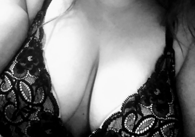 🌸 https://t.co/n4sqLRWx4o<a href="/tag/happyhumpday"class="tags"><span>#happyhumpday</span></a><a href="/tag/nsfw"class="tags"><span>#nsfw</span></a>