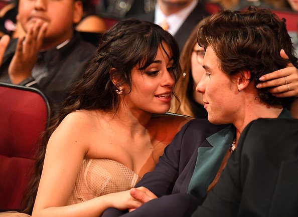 Studio92's tweet photo. ¿No pueden ser más adorables? 😍 SHAWMILA @Camila_Cabello y @ShawnMendes siendo los más cariñosos en los #AMAs #AMAsStudio92 #AMAs2019 https://t.co/4ONNfY8dwl