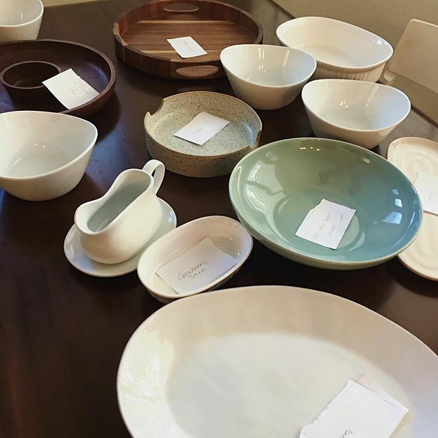 ApronWarrior's tweet photo. Thanksgiving is this week! Make sure you have all your dishes and tag what’s going to go into them. This makes life so much easier when you’re in the midst of it!
#thanksgivingtable https://t.co/eCOeNIFmJR