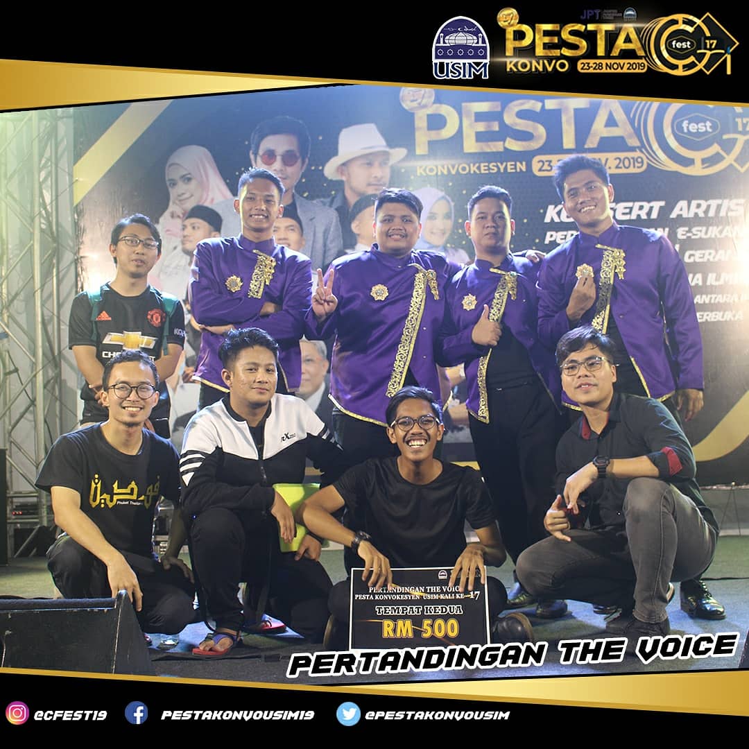 pestakonvousim's tweet photo. [RECAP PENYAMPAIAN HADIAH THE VOICE CFEST'17] 🕺🕺
.
Tahniah admin ucapkan kepada para pemenang The Voice CFEST17 . Syabas!

#Cfest17 
#CFESTUSIM 
#TogetherStronger https://t.co/eKwSYVrHuY