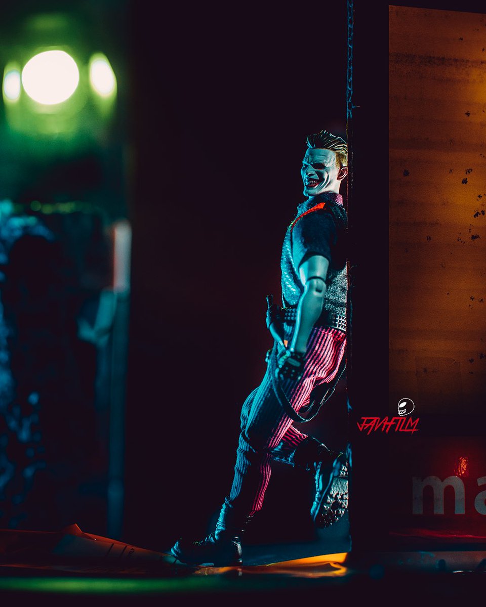 JavierfilmR's tweet photo. #FullParanormal 🖖👽Extrañaba esto! Mi modelo fue EL BROMAS #TheJoker Al fin en mi Estudio #Area51 después de muchos Domingos sin una dosis de #ToyPhotography Siempre me divierto con @dianamonsters en Efectos Especiales, buena música y leyendo y respondiendo todos sus comentarios https://t.co/7PCblDyMvj