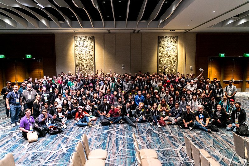 Kubernetes Contributor Summit San Diego <3
#kcsna19 #kubecon2019 

(~60% showing in this pic?!)
flickr.com/photos/1432475…