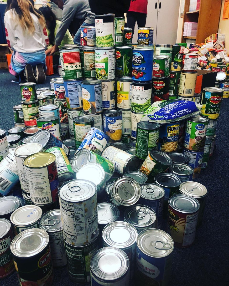 GLDDbacks's tweet photo. We would like to send a gargantuan shout out to #GLDStuCo for organizing this year’s canned food drive! We collected over 2,000 food items to distribute to our GLD community! Ms. Jarrett and Mrs. Zaslove have done a tremendous job guiding these future leaders! #TeamGLD https://t.co/xAW5P7Dw9V