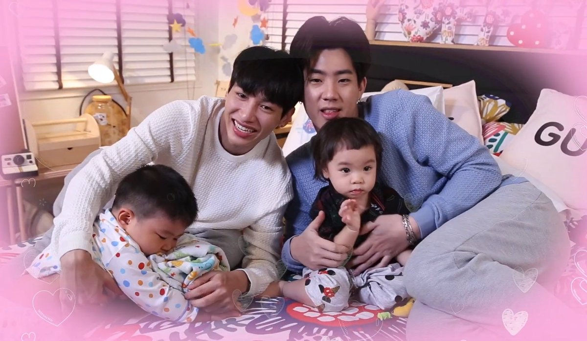 perthontop's tweet photo. #OffGunFunNightSS2EP8
vs
#OffGunFunNightSS2EP9
🦄☁️💖🍼🍭🌟      💍🔪💣⛓💰🗡 
🌈🌸🐰🧸🎀🎁         💉🖤🌘☠️🥂🍷      
❣️🍓🍰🍬🌷🐹       🌹🍾💎🔮🔪🖤  
🦄☁️💖🍼🍭🌟      💍🔪💣⛓💰🗡 
🌈🌸🐰🧸🎀🎁         💉🖤🌘☠️🥂🍷     
❣️🍓🍰🍬🌷🐘       🌹🍾💎🔮🔪🖤 https://t.co/hDwysLqnTn