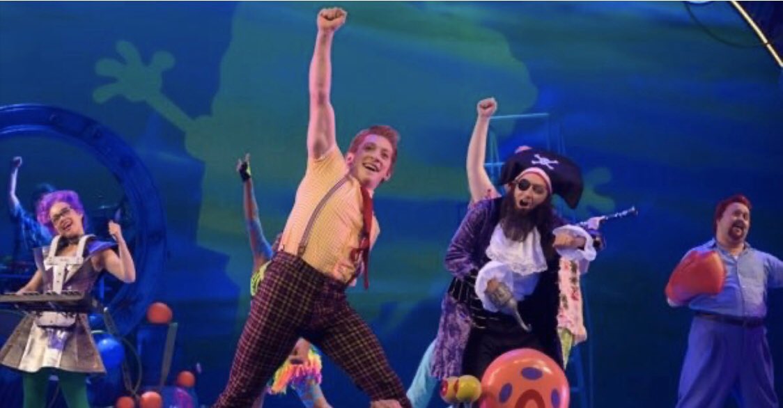 NewNeighborhood's tweet photo. Neighbor Julie McBride is dipping her toe back into the waters of Bikini Bottom one more time. Catch her musical directing talents along with the whole @SpongeBobBway team as they perform LIVE on @Nickelodeon on 12/7! #SpongeBob #Nickelodeon https://t.co/JyQJRnPy8V
