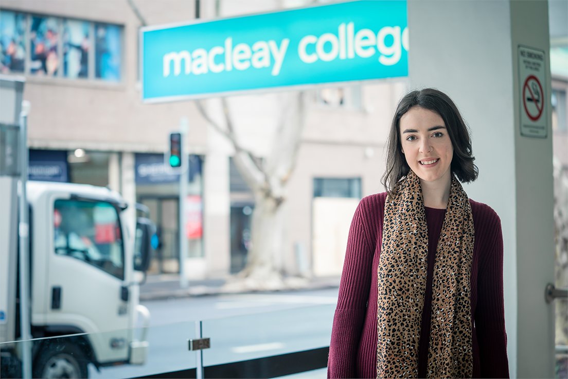 MacleayCollege's tweet photo. Congrats to Macleay grad @BurfittPenny who is burning bright as a Lifestyle Journalist at @YLifestyleAu. 🔥Like many of our grads Penny is smashing goals and building a name for herself in the world of journalism. 🚀
#macleaycollege #madeatmacleay #jobreadygraduates https://t.co/48vhXb9y0M