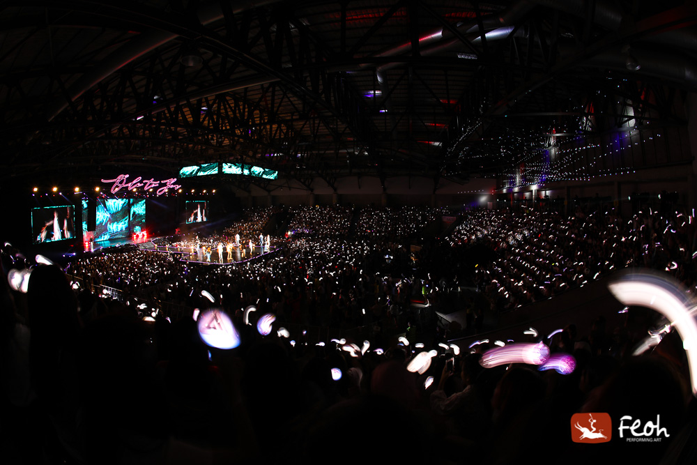 FeohThai's tweet photo. [💎] ขอขอบคุณ @pledis_17 กะรัตทุกท่าน สื่อมวลชน และทีมงานทุกฝ่าย สำหรับความสุข ความสนุกและความทรงจำที่ดีทั้งสองรอบการแสดง [1]

#SVTinBKK
#SEVENTEENinBKK
#OdeToYouInBKK https://t.co/Foz2jcQdpQ