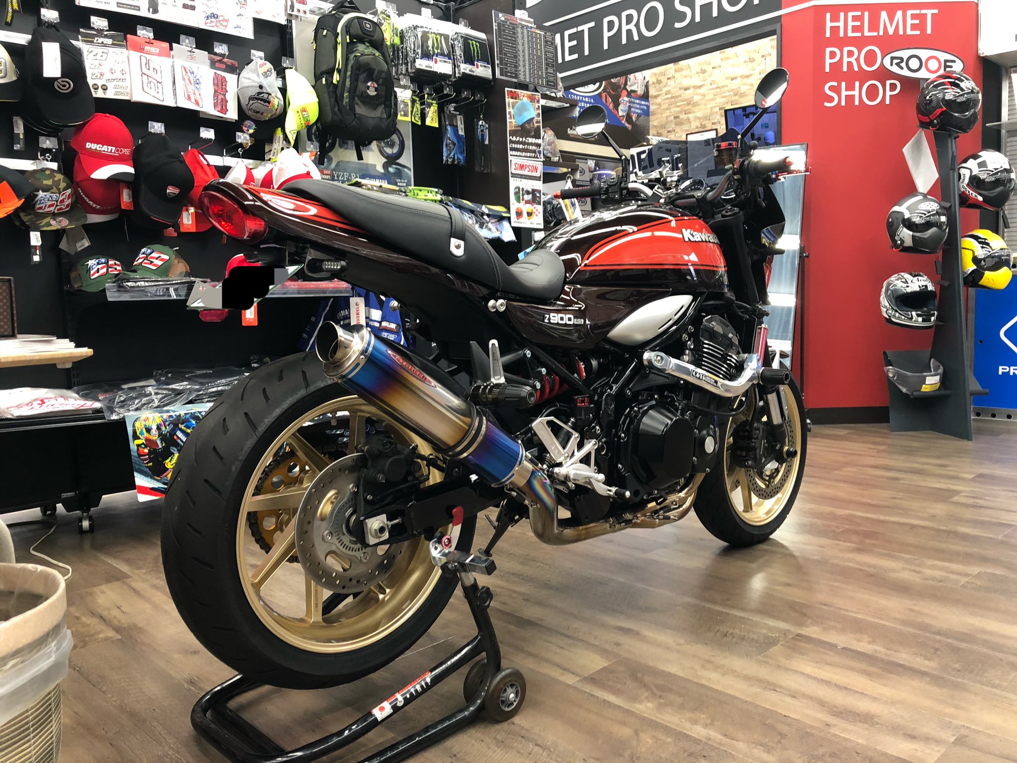 ライコランド小倉店 皆さーん 展示車両が変わりましたよー カワサキ Kawasaki Z900rs かっこいい バイク ライコランド ライコランド小倉店 T Co Gbjbsuebzk Twitter