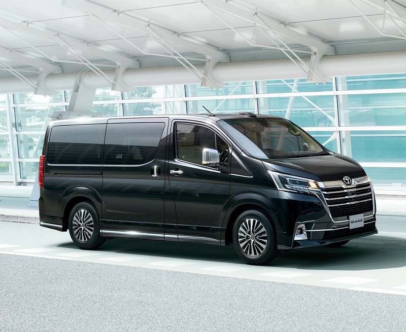 toyota 8 seater van