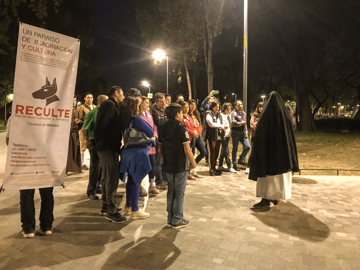 reculte's tweet photo. #Reculte en Historias y Leyendas en Alameda Central @Univ_Destinos  #cdmx #tourcdmx #Cultura #FelizDomingo https://t.co/ssojFFxTzd