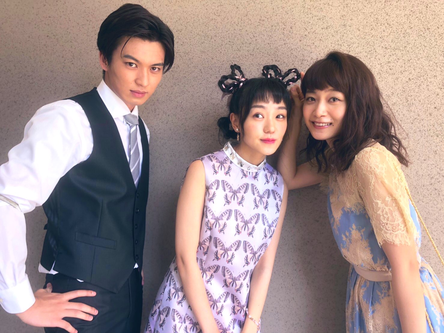 奈緒 明日は英治さんの結婚式です 詩織 気合い入ってます 早紀さんともやっと会えました Twitter