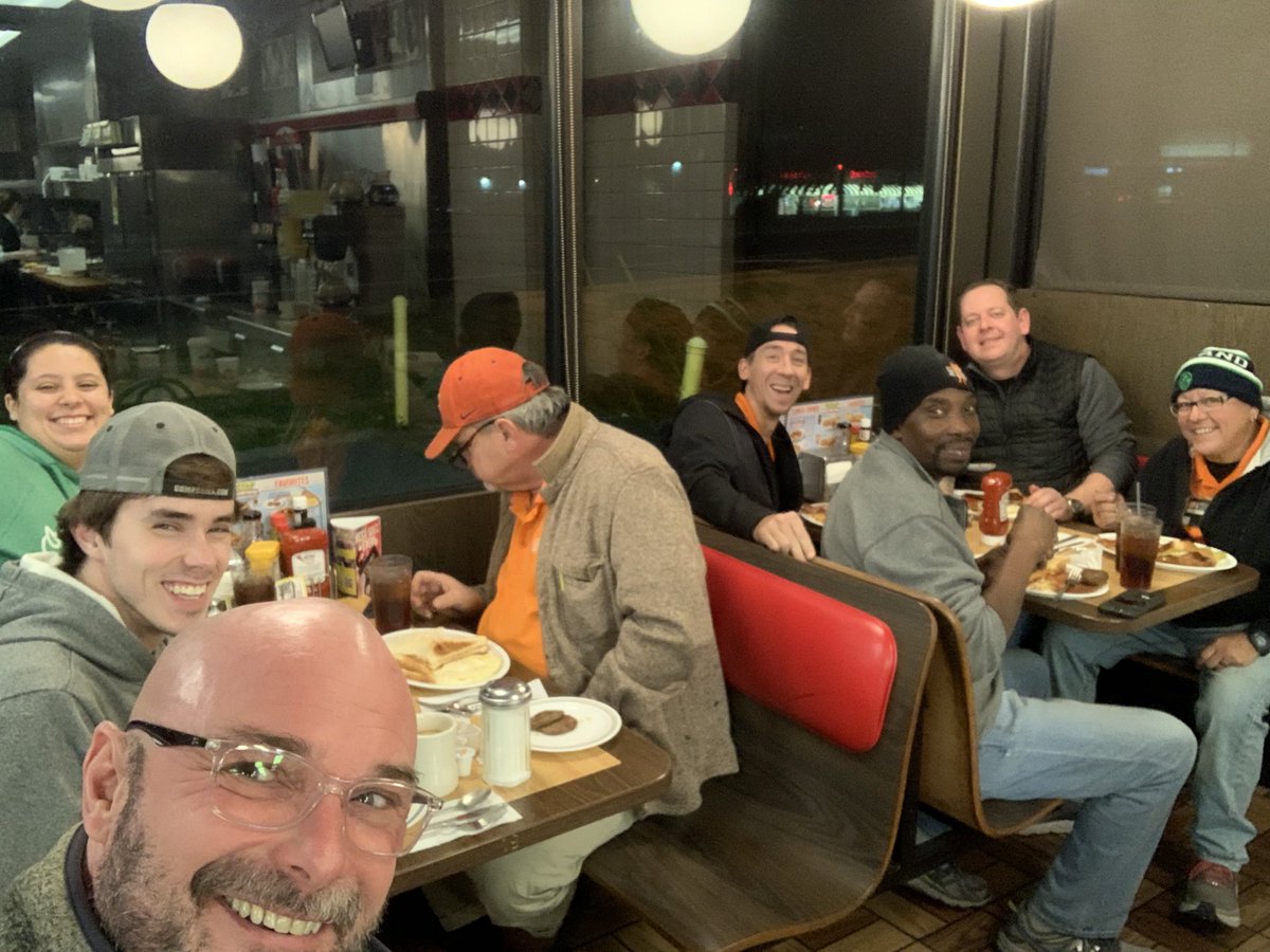 What do you do, when your Incredible Night Team is working Sunday night?   You work with them, and of course go to breakfast.... duh!  #D235STRONG! <a href="/deborah_rambo/">🦋Debbie Rambo🦋</a> <a href="/hollytate122/">Hyperliquid</a> <a href="/J_DavidsonHD/">Josh</a>