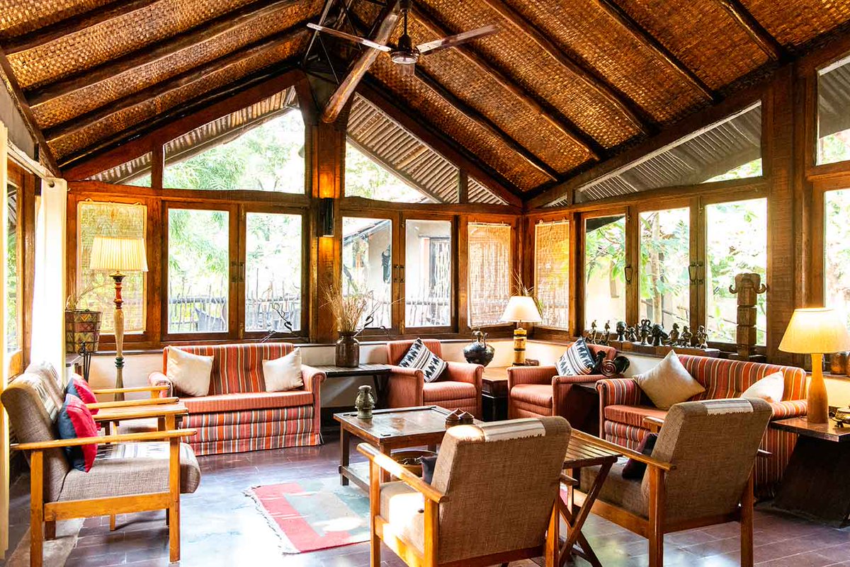 oltraveller's tweet photo. Plan a visit to the luxurious Reni Pani Jungle Lodge in Reni Pani Village, Sohagpur for the true taste of Satpuras’ wilderness. The setting every evening is different and just like a day in the jungle, you never know what adventures lie in store for you!
#mponmymind #mptourism https://t.co/IOta5Q0mMQ