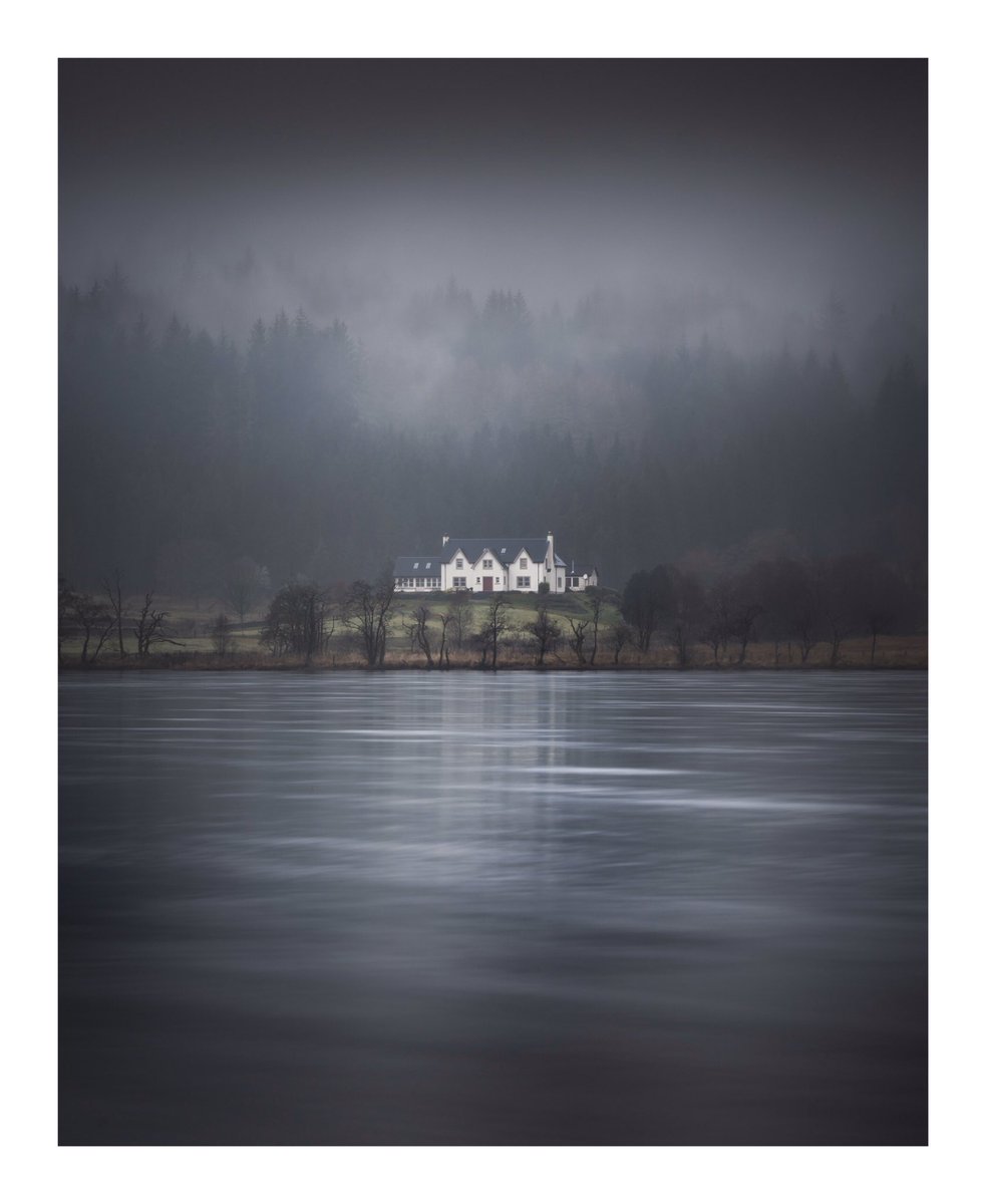 Mood and gloom yesterday morning at Loch Chon made this house really stand out! (Click to view fully)

#wexmondays #sharemondays2019 #visitscotland #scotspirit #outandaboutscotland #APPicoftheweek #trossachs