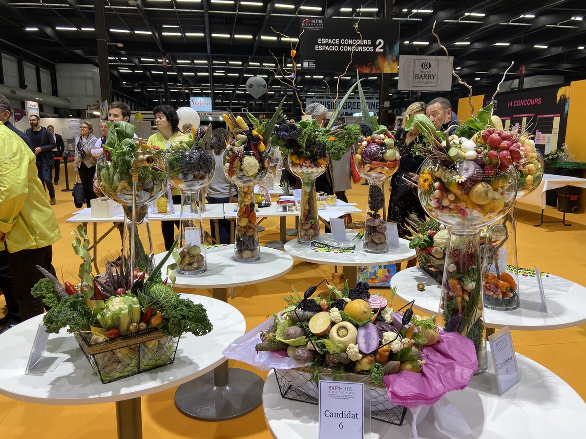 MikoAlain's tweet photo. Succès total pour la corbeille d’or 2019 à @ExphotelBdx avec @Chef_Etchebest Bravo à Jérôme Durquet pour l’organisation et merci aux partenaires @blampinfruits @SoulageFavarel @Marchesdegros @JJBolzan @minbordeaux @maribelbernard3 @SaveursCommerce https://t.co/CwP4swia0z