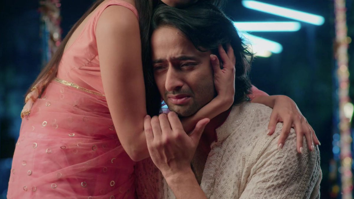 4. Who can forget KC day- Tum Mujhse Shaadi Karne Se Mana Kar Do Toh?He wanted to marry Mishti coz he feared the world will rebel against them, even when BP BM agreed & his alliance wit Mishti was almost perfectly fixed. #YehRishteyHainPyaarKe  #ShaheerSheikh