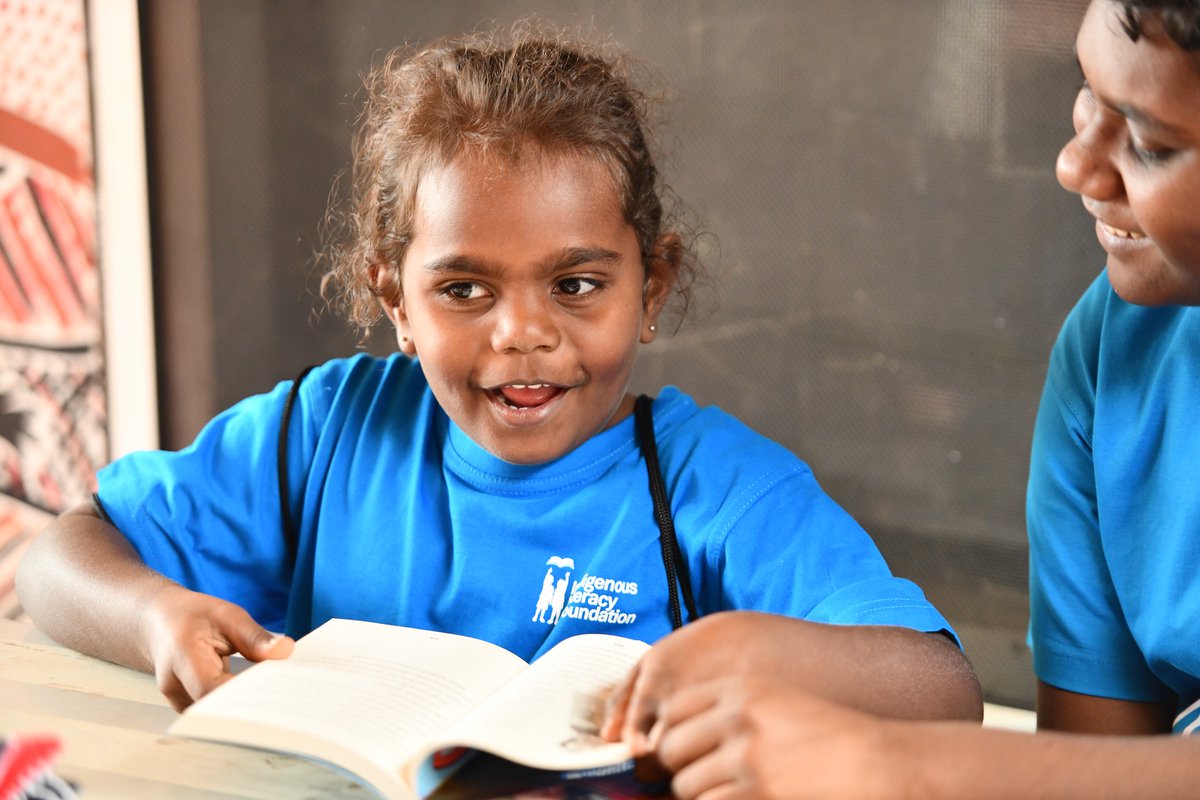 IndigenousLF's tweet photo. 'Tis the season for giving! Sign up for a virtual bookshelf and help us deliver new, culturally relevant books to kids in remote Indigenous communities! #ILFgiving https://t.co/a91POvIA6a https://t.co/7keZEnC2om