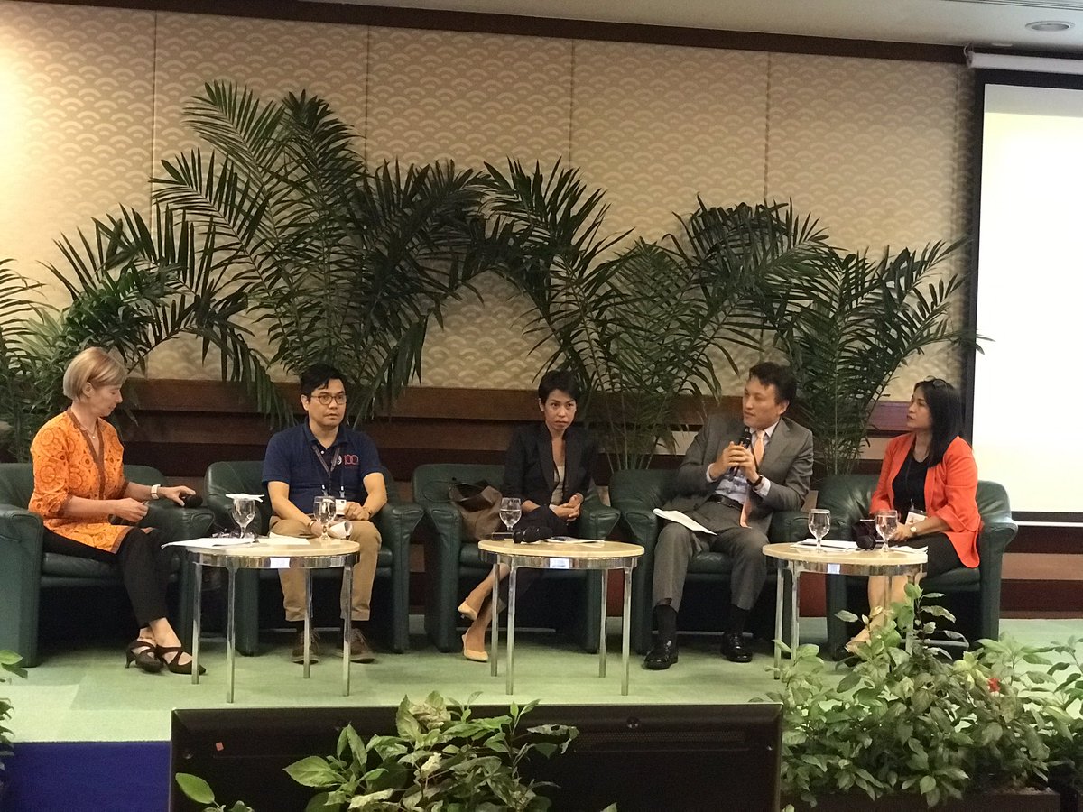 ADBPhilippines's tweet photo. NOW: @ADB_HQ Director General @WoochongU discusses what the Asian Development Bank is doing to ensure a harassment-free workplace and promote gender equality at work. #orangetheworld #genderequality https://t.co/aVz0lYzx0S