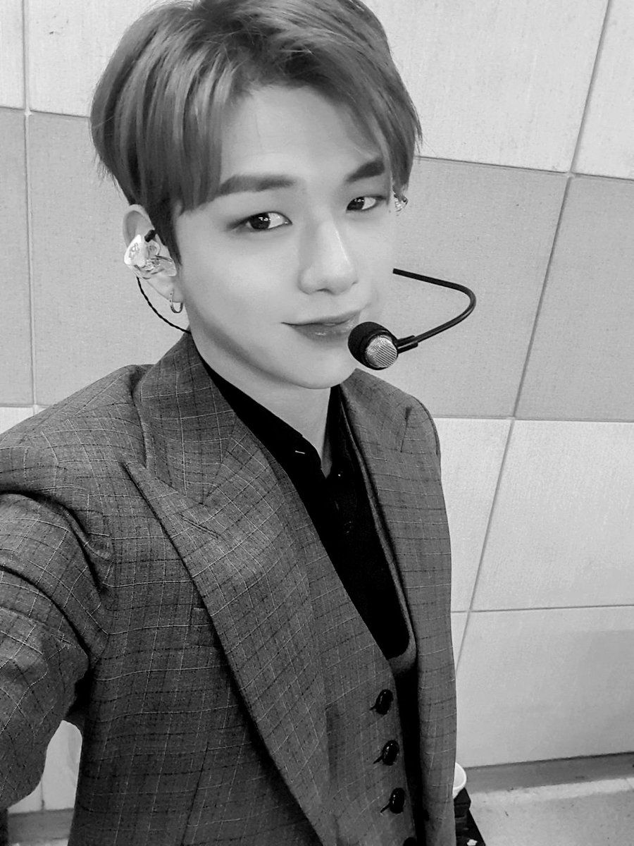 able_kangdaniel's tweet photo. #컬러온서울 팬미 마지막날❤️ 
팬이벤트 영상 감상후 다니엘 멘트❤️

#강다니엘 #KANGDANIEL 
#COLOR_ON_SEOUL  
#TOUCHIN @danielk_konnect https://t.co/pFWRnoCRdW