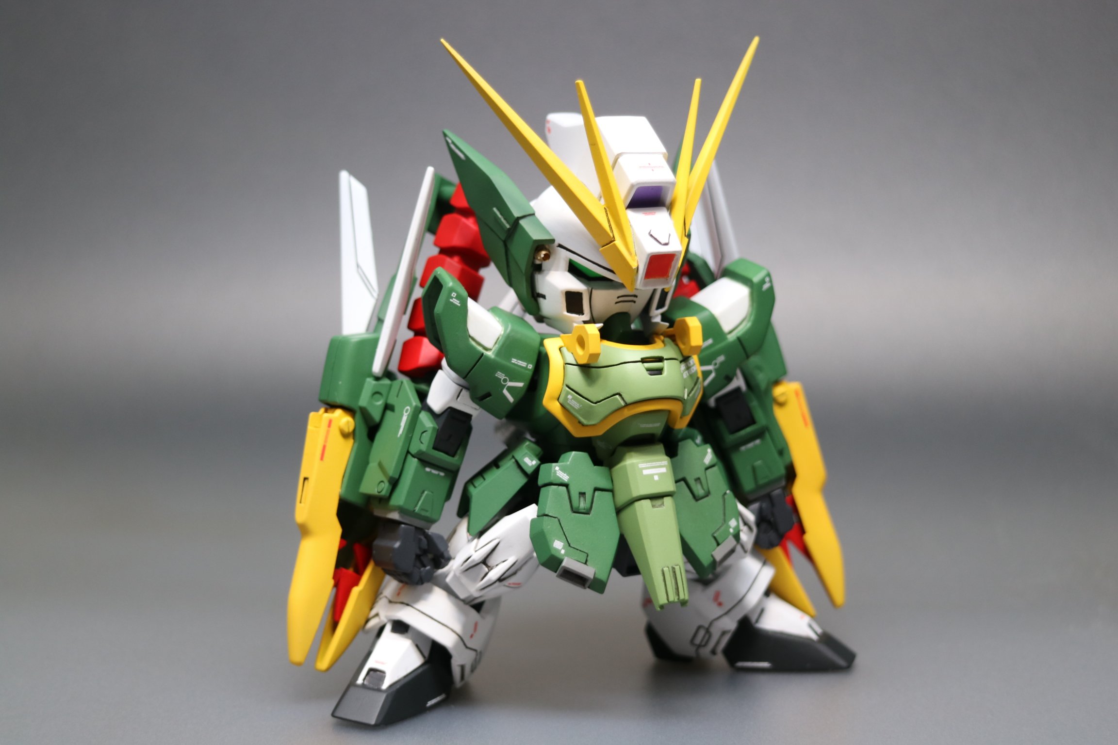 Yataro En Twitter Xxxg 01s2アルトロンガンダム ナタク 頭部 ウイングewをパテ プラ板で整形 フェイスはユニコーン 胴部 Sdcsクロスボーンにmgシェンロンの鎧を調整して取付 腰部 Hgナタクのスカートを幅増しし Sdcsゼータに取付 中央のみmg