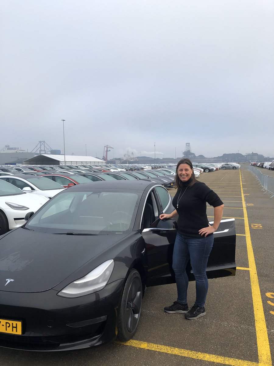 Er zijn slechtere manieren om de week te starten! #tesla #duurzaam <a href="/ForteSo/">Só Fofoca Forte 😈♥️</a>