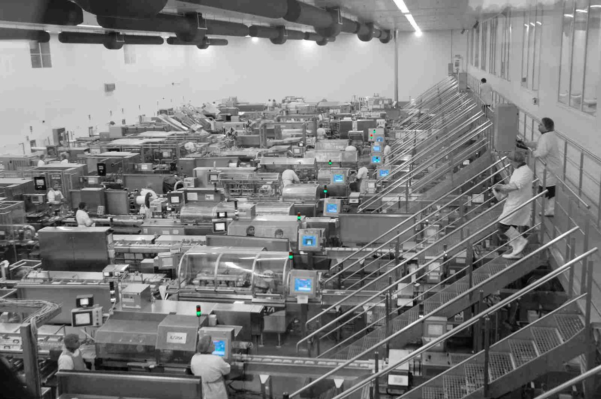 OALgroup's tweet photo. With 1 month before #ChristmasDay are you ready for the most wonderful time of the year? Get full protection on your #packaginglines: order your #spares ahead of #Christmas &amp; ensure your #supportcontract is in place https://t.co/ImEvnuPFeq
#customerservice #backup #downtime https://t.co/tU4vtSNSFn