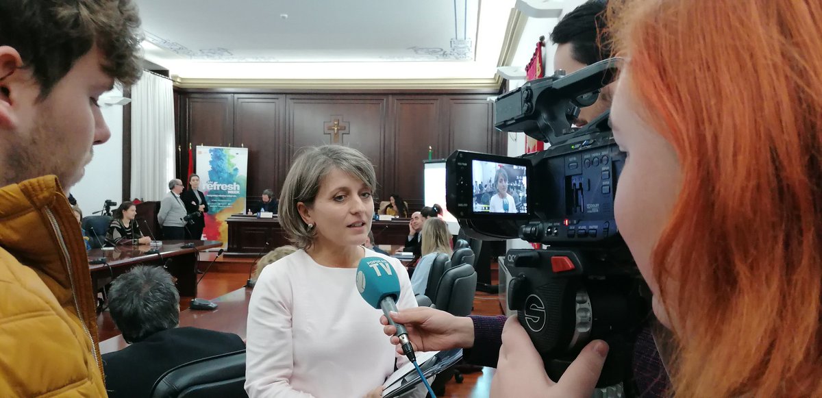 UCAM_OPRI's tweet photo. @estrellanunez16, vicerrectora de @UCAM_Investiga, da inicio al acto inaugural que da comienzo a la 2° edición de la 'UCAM Refresh Week', evento realizado dentro del proyecto @Refresh_proj https://t.co/9efYe2vCr5