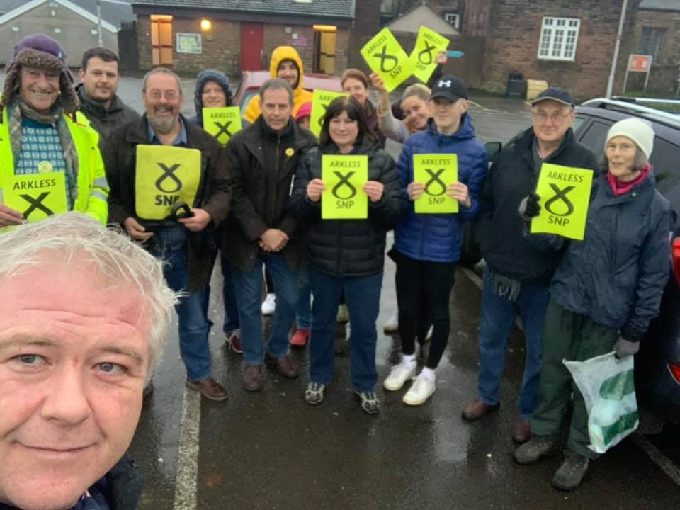 ArklessRichard's tweet photo. Campaigning across the Stewartry -Speaking to as many people as I can
Things are still moving in our direction but we need people to get out and vote on 12th December.
Scotlandโs โright to chooseโ has almost universal appeal, when explained properly. #VoteArkless #GE2019 @theSNP https://t.co/rXeXHQ1ved
